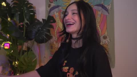 Nell. online show from 2, 3, 2025