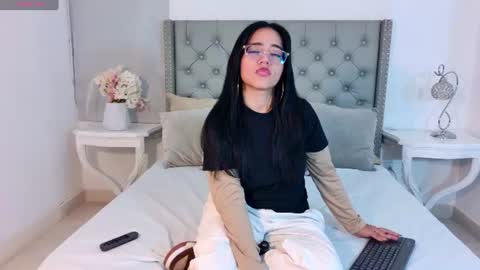Antonella online show from 3, 7, 2026