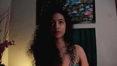 Snapshot of antonellahall_ chatting on 4, 11, 2025 AntonellaHall online show from 4, 11, 2025