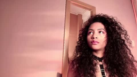 AntonellaHall  online show from 9, 4, 2026