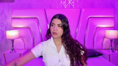   online show from 28, 10, 2025