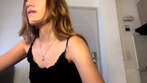 Antonella  online show from 22, 1, 2025