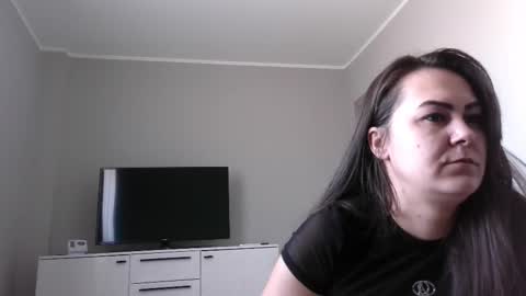 Antonia online show from 4, 3, 2025