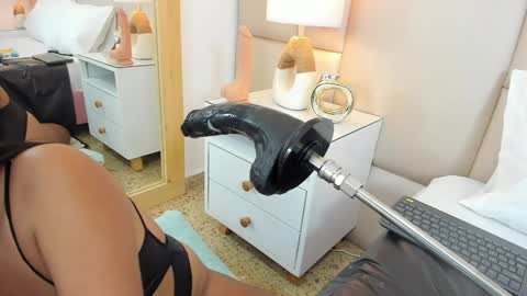 Antonia online show from 3, 2, 2025