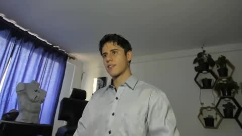 antonnello_ online show from 4, 3, 2025