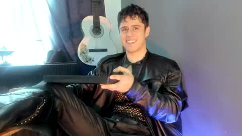 antonnello_ online show from 28, 11, 2025