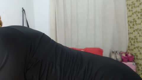 karol y antony online show from 17, 2, 2025