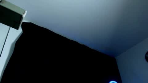 Instagram miguelangel1802  online show from 10, 3, 2025