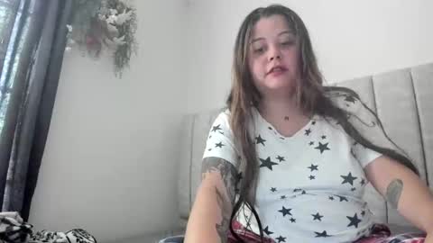   Independent model  online show from 19, 2, 2025