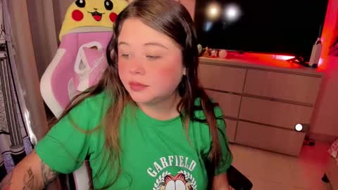   Independent model  online show from 31, 1, 2026