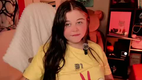  Independent model  online show from 9, 7, 2026