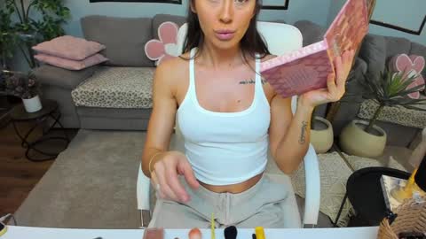 Anya online show from 13, 3, 2026