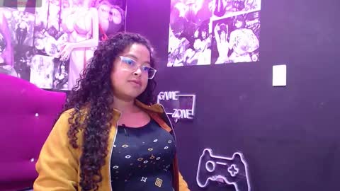 Snapshot of anyuska35 chatting on 4, 12, 2025 Any online show from 4, 12, 2025