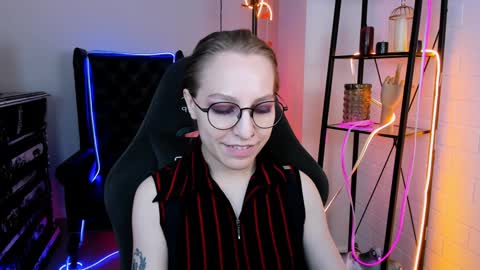 APHEX QUEEN online show from 8, 12, 2024