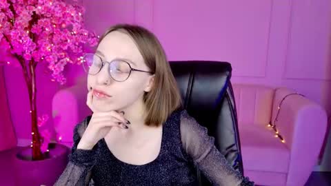 APHEX QUEEN online show from 28, 1, 2025