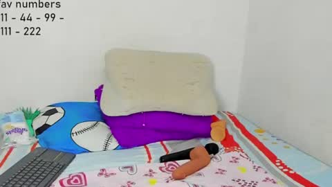 Snapshot of aphrodites_ass chatting on 5, 8, 2026 Tati Colombian online show from 5, 8, 2026