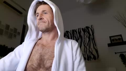 Snapshot of apollobest77 chatting on 7, 1, 2025 apollobest77 online show from 7, 1, 2025