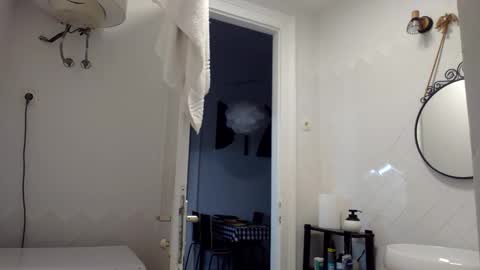 Snapshot of apollobest77 chatting on 3, 2, 2025 apollobest77 online show from 3, 2, 2025