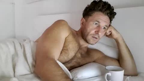 Snapshot of apollobest77 chatting on 5, 10, 2025 apollobest77 online show from 5, 10, 2025