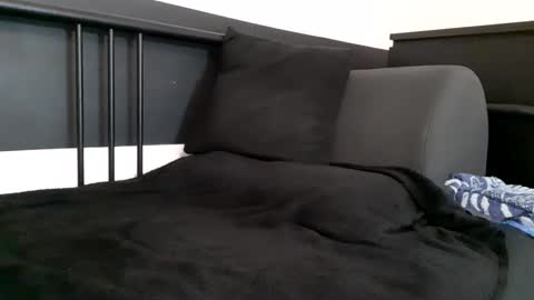 Snapshot of apollobest77 chatting on 17, 11, 2025 apollobest77 online show from 17, 11, 2025