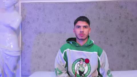 Snapshot of apolo_grayy chatting on 8, 2, 2026 Apolo Grayy online show from 8, 2, 2026