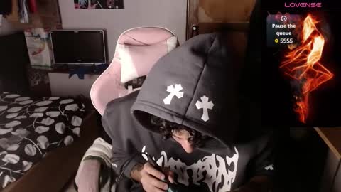 Snapshot of apolo_s chatting on 3, 2, 2026 Andres online show from 3, 2, 2026