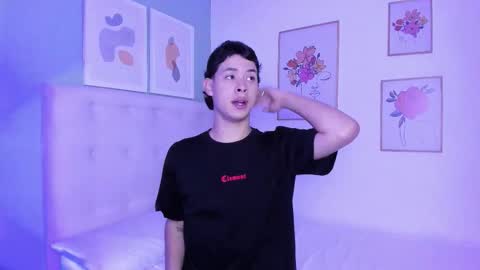 Apolo twink online show from 6, 1, 2026