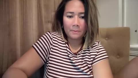 Snapshot of apple_pie_love chatting on 15, 10, 2025 Anika online show from 15, 10, 2025