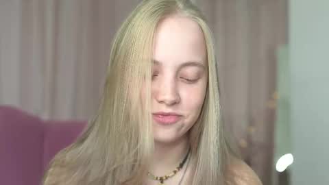  REYNA  my friend   online show from 5, 10, 2025