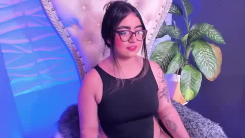 apprilfoxx online show from 28, 10, 2025