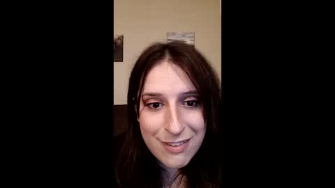 Snapshot of apri1f1owers chatting on 4, 3, 2026 apri1f1owers online show from 4, 3, 2026