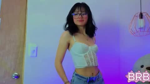 Snapshot of april_bennett chatting on 27, 3, 2026 online show from 27, 3, 2026