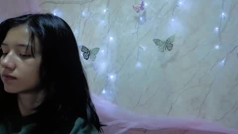 Snapshot of april_bennett chatting on 10, 4, 2026 online show from 10, 4, 2026