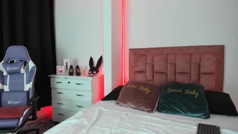 april collinsxx online show from 16, 10, 2025