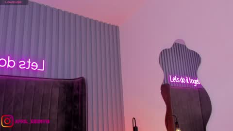 April online show from 8, 2, 2025