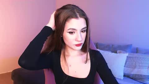 April online show from 4, 3, 2025