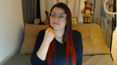 Snapshot of april_harrys chatting on 17, 12, 2024 April online show from 17, 12, 2024