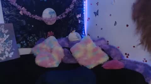 april_l6 online show from 16, 10, 2025