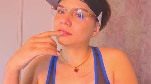 Isabella online show from 22, 6, 2026