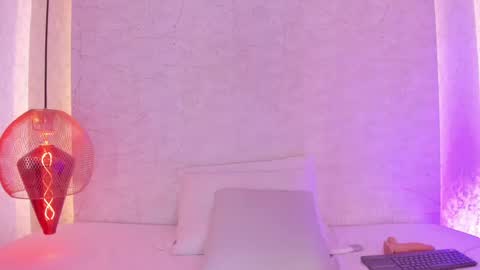 April online show from 1, 3, 2025