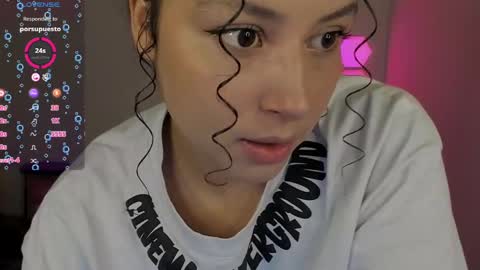 aqua emilly online show from 12, 1, 2025