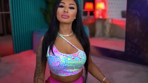 arabellaposh online show from 7, 11, 2025