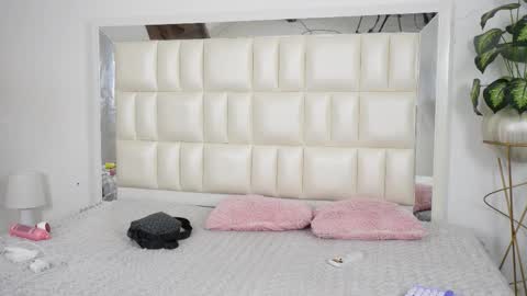   online show from 9, 9, 2025