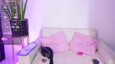   online show from 8, 3, 2026