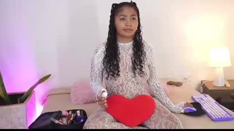 Snapshot of aradia_01 chatting on 21, 7, 2026 online show from 21, 7, 2026