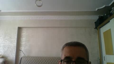 Snapshot of arammiran13 chatting on 17, 4, 2026 arammiran13 online show from 17, 4, 2026