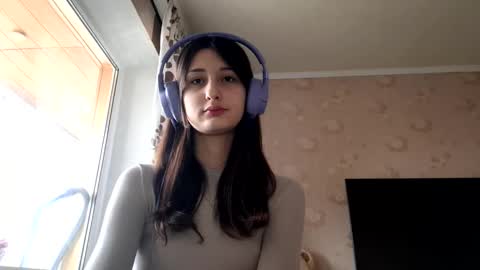 Mia online show from 3, 12, 2025