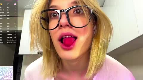 Caroline online show from 31, 5, 2026