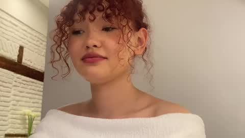 Aresha  online show from 15, 4, 2026