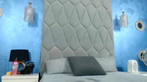 aretialisya online show from 23, 9, 2025